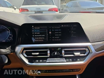 2022 BMW 3 Series Sedan 330e - miniatura 10