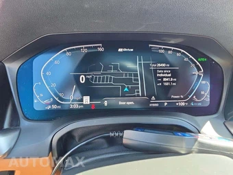 2022 BMW 3 Series Sedan 330e - miniatura 9