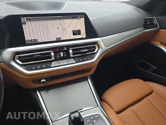 2022 BMW 3 Series Sedan 330e M SPORT LINE - miniatura 11