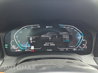 2022 BMW 3 Series Sedan 330e M SPORT LINE - miniatura 12