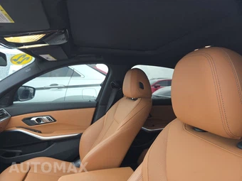 2022 BMW 3 Series Sedan 330e M SPORT LINE - miniatura 17