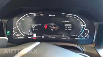 2022 BMW 3 Series Sedan 330e xDrive - miniatura 17