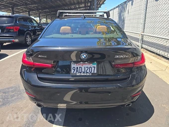 2022 BMW 3 Series Sedan 330e xDrive - miniatura 5