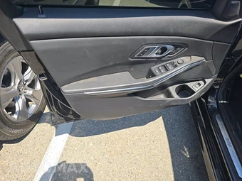 2022 BMW 3 Series Sedan 330i - miniatura 9