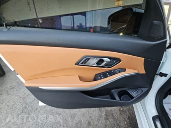 2022 BMW 3 Series Sedan 330i M SPORT LINE - miniatura 9