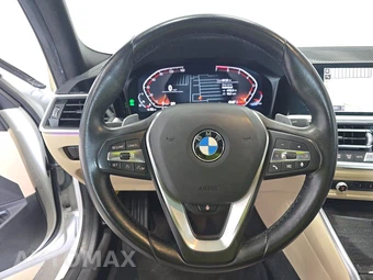 2022 BMW 3 Series Sedan 330i xDrive - miniatura 10