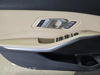 2022 BMW 3 Series Sedan 330i xDrive - miniatura 9