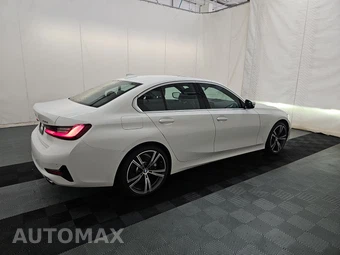 2022 BMW 3 Series Sedan 330i xDrive - miniatura 4