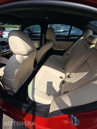2022 BMW 3 Series Sedan 330i xDrive - miniatura 13