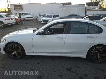 2022 BMW 3 Series Sedan 330i xDrive M SPORT LINE - miniatura 3