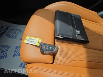 2022 BMW 3 Series Sedan 330i xDrive M SPORT LINE - miniatura 27