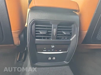 2022 BMW 3 Series Sedan 330i xDrive M SPORT LINE - miniatura 31