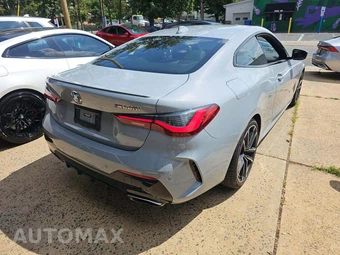 2022 BMW 4 Series Coupe M440i xDrive - miniatura 3
