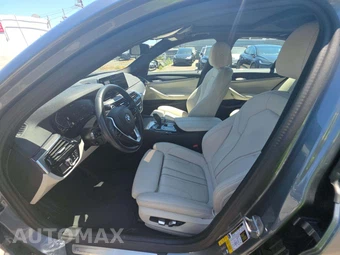 2022 BMW 5 Series Sedan 530e - miniatura 3