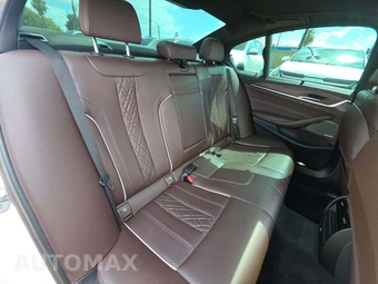 2022 BMW 5 Series Sedan 530i M SPORT LINE - miniatura 16