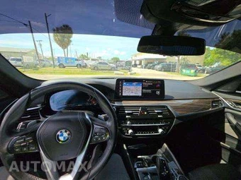 2022 BMW 5 Series Sedan 530i - miniatura 10