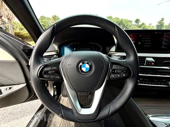 2022 BMW 5 Series Sedan 530i - miniatura 13