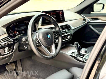 2022 BMW 5 Series Sedan 530i - miniatura 14
