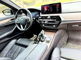 2022 BMW 5 Series Sedan 530i - miniatura 15