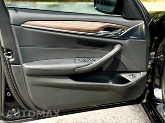 2022 BMW 5 Series Sedan 530i - miniatura 21