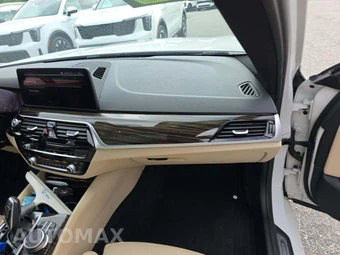 2022 BMW 5 Series Sedan 530i xDrive - miniatura 16