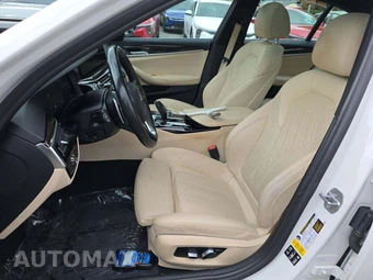 2022 BMW 5 Series Sedan 530i xDrive - miniatura 3