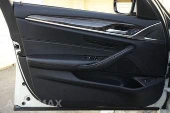 2022 BMW 5 Series Sedan 540i M SPORT LINE - miniatura 22