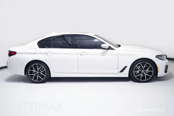 2022 BMW 5 Series Sedan 540i M SPORT LINE - miniatura 3