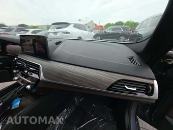 2022 BMW 5 Series Sedan 540i xDrive - miniatura 19