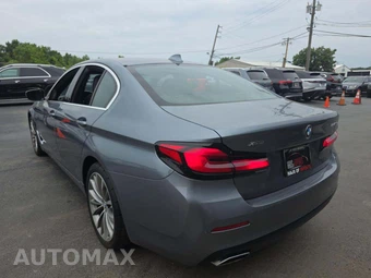 2022 BMW 5 Series Sedan 540i xDrive - miniatura 2