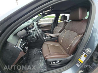 2022 BMW 5 Series Sedan 540i xDrive - miniatura 6