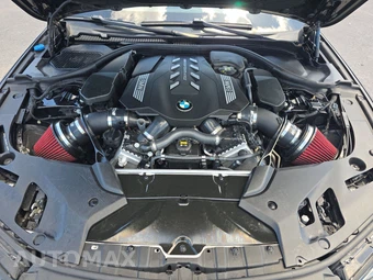 2022 BMW 5 Series Sedan M550i xDrive - miniatura 15
