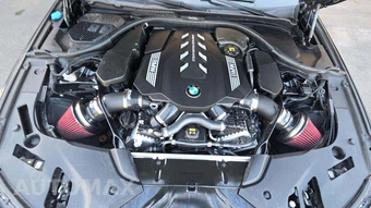 2022 BMW 5 Series Sedan M550i xDrive - miniatura 19