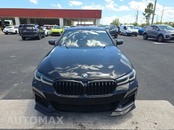 2022 BMW 5 Series Sedan M550i xDrive - miniatura 2