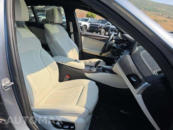 2022 BMW 5 Series Sedan M550i xDrive - miniatura 18