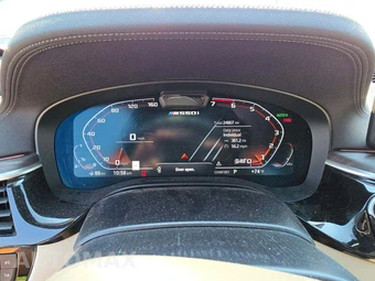 2022 BMW 5 Series Sedan M550i xDrive - miniatura 9