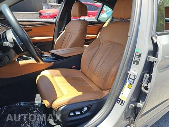 2022 BMW 5 Series Sedan M550i xDrive - miniatura 6