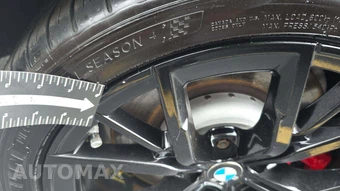 2022 BMW 5 Series Sedan M550i xDrive - miniatura 19