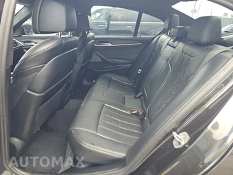 2022 BMW 5 Series Sedan M550i xDrive - miniatura 13