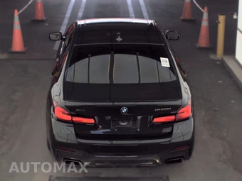 2022 BMW 5 Series Sedan M550i xDrive - miniatura 5