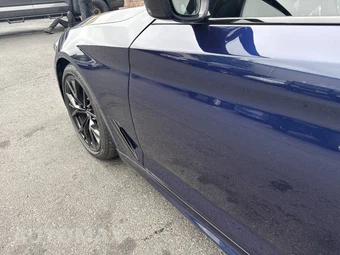 2022 BMW 5 Series Sedan M550i xDrive - miniatura 28
