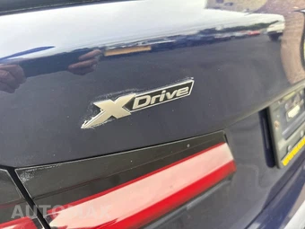 2022 BMW 5 Series Sedan M550i xDrive - miniatura 32