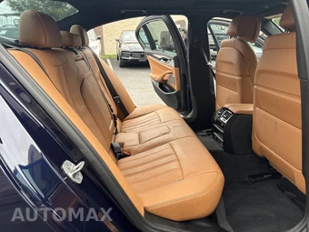 2022 BMW 5 Series Sedan M550i xDrive - miniatura 37