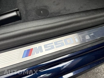 2022 BMW 5 Series Sedan M550i xDrive - miniatura 39