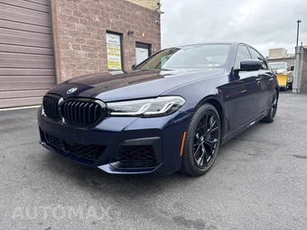 2022 BMW 5 Series Sedan M550i xDrive - miniatura 4