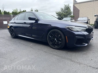 2022 BMW 5 Series Sedan M550i xDrive - miniatura 8