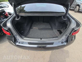 2022 BMW 5 Series Sedan M550i xDrive - miniatura 14