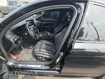 2022 BMW 5 Series Sedan M550i xDrive - miniatura 6