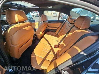2022 BMW 5 Series Sedan M550i xDrive - miniatura 13