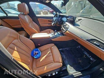 2022 BMW 5 Series Sedan M550i xDrive - miniatura 18